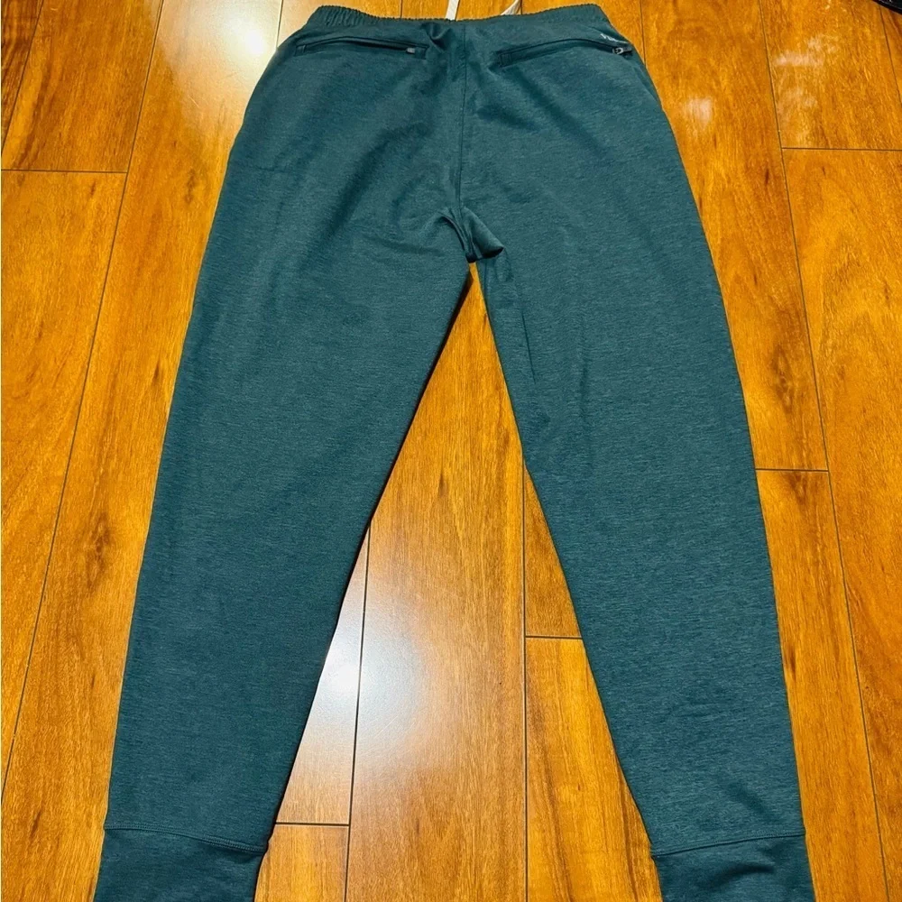 VUORI Men's Dark Green Jogger Pants